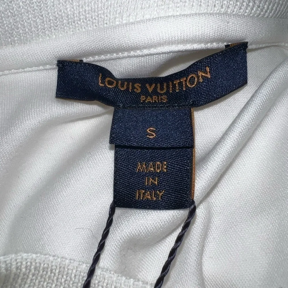 Louis Vuitton new with tags t-shirt. - Picture 5 of 5